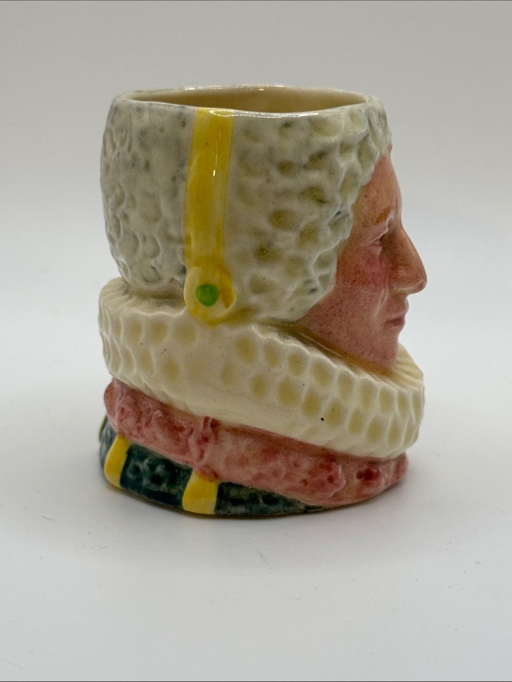 Vintage Lancaster & Sandland miniature "Queen Bess" Toby mug - Picture 4 of 12